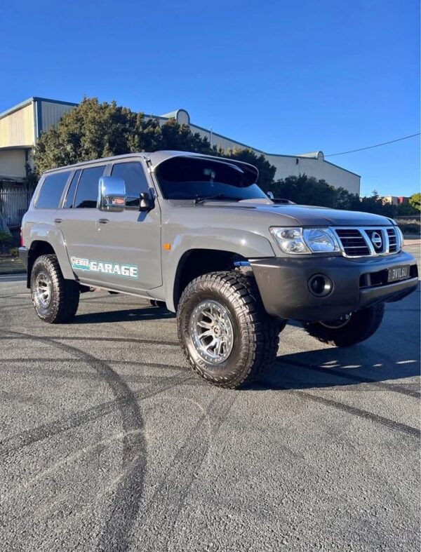 Nissan Patrol GU (Y61) Sunvisor – Gloss Black