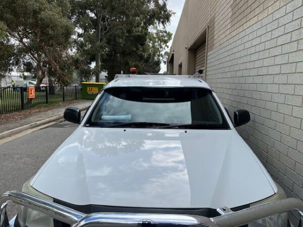 IMG-20250923-WA0038-2.jpg Toyota Hilux 04/2005-09/2015 Solid Windscreen Sunvisor