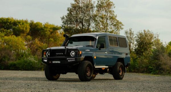 IMG-20250930-WA0258.jpg Toyota LandCruiser Troopy Sunvisor