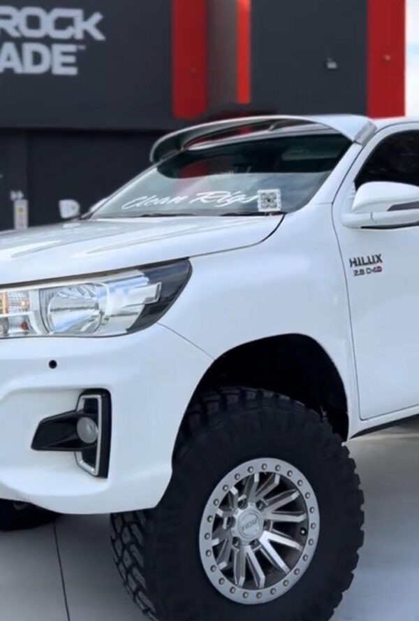 IMG-20251002-WA0181.jpg N80 Hilux Sunvisors