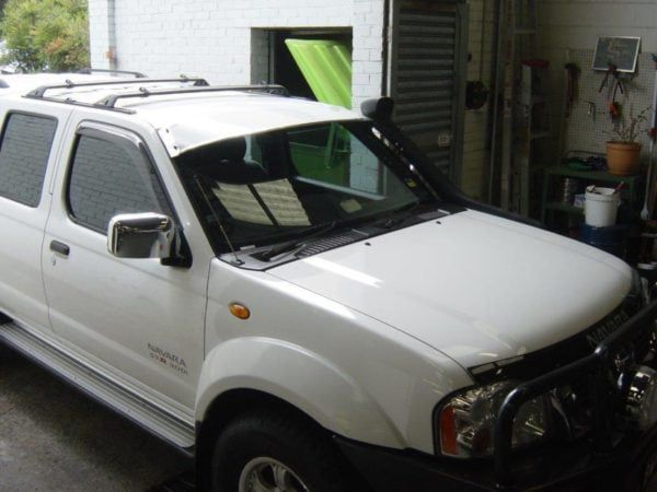 WhatsApp-Image-2025-10-02-at-21.01.18_6ac4c3ba.jpg Nissan Navara D40 11/2005-06/2015 Solid Windscreen Sunvisor