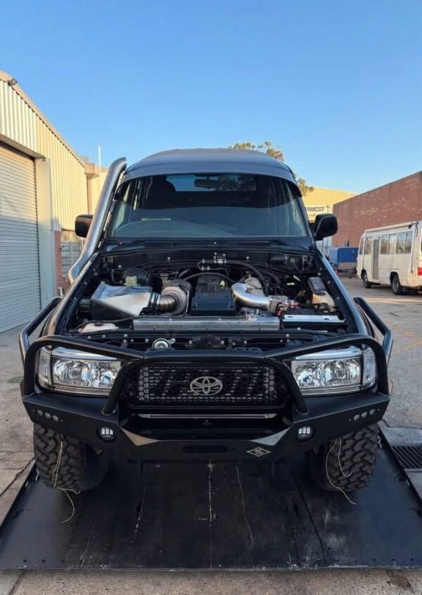 Toyota LandCruiser 80 Series Sunvisor – Gloss Black