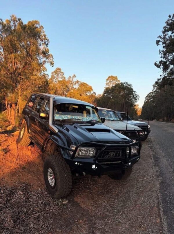 Toyota LandCruiser 80 Series Sunvisor – Gloss Black