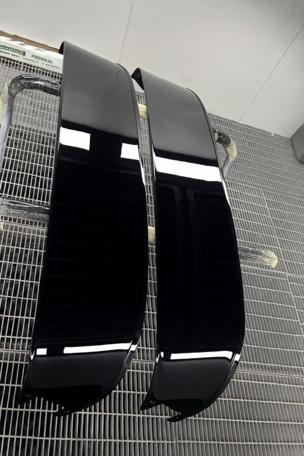 WhatsApp-Image-2025-10-08-at-22.02.27_e9934d0a.jpg Nissan Patrol GU Y61 (Series 1–4) Sunvisor – Gloss Black