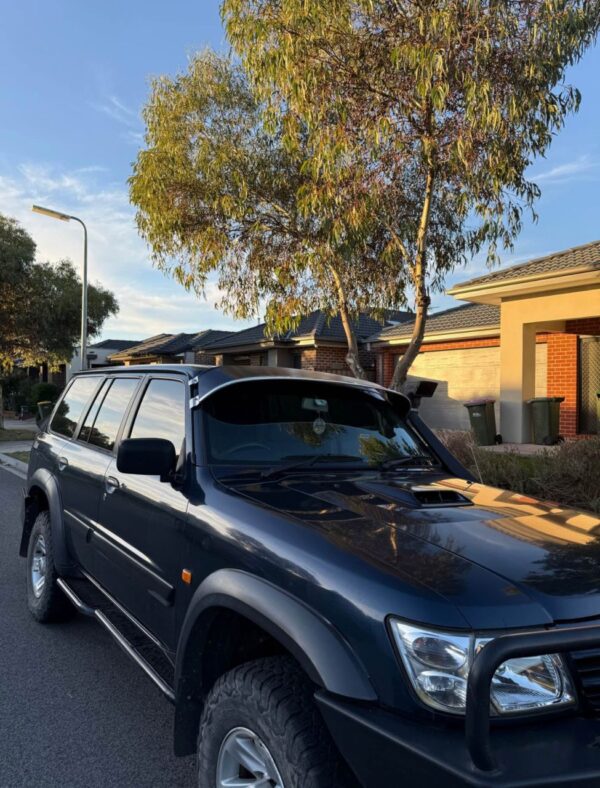 WhatsApp-Image-2025-10-08-at-22.02.28_56ff48e9.jpg Nissan Patrol GU Y61 (Series 1–4) Sunvisor – Gloss Black