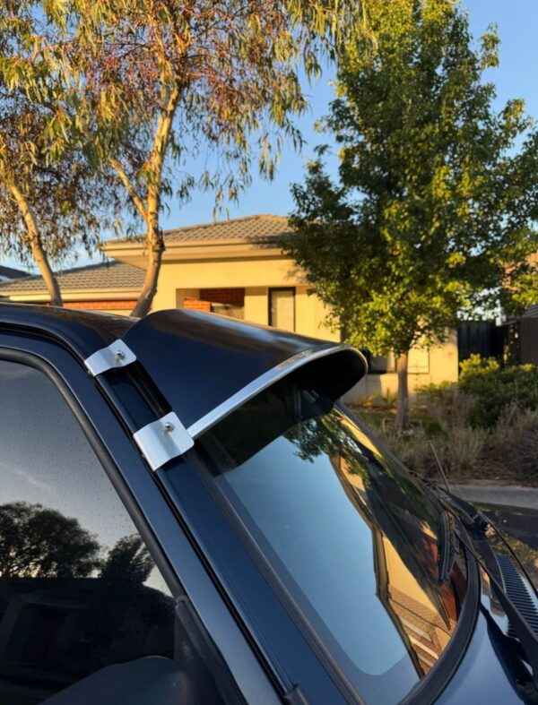 WhatsApp-Image-2025-10-08-at-22.02.29_e77749ff.jpg Nissan Patrol GU Y61 (Series 1–4) Sunvisor – Gloss Black