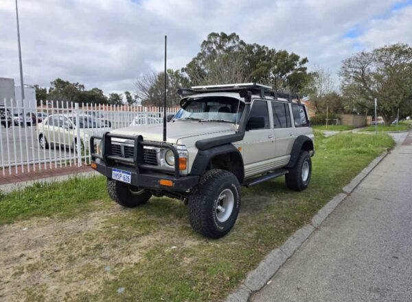 Nissan Patrol GQ Y60 Sun Visor