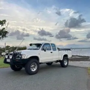 Hilux Sunvisor